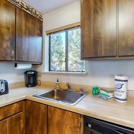 Sierra Swiss Chalet シェイバー・レイク エクステリア 写真