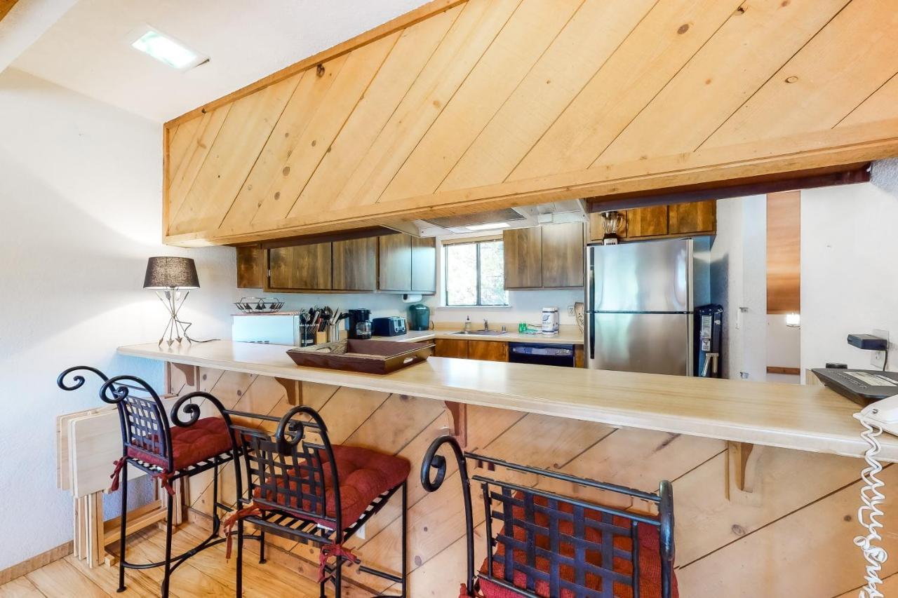 Sierra Swiss Chalet シェイバー・レイク エクステリア 写真