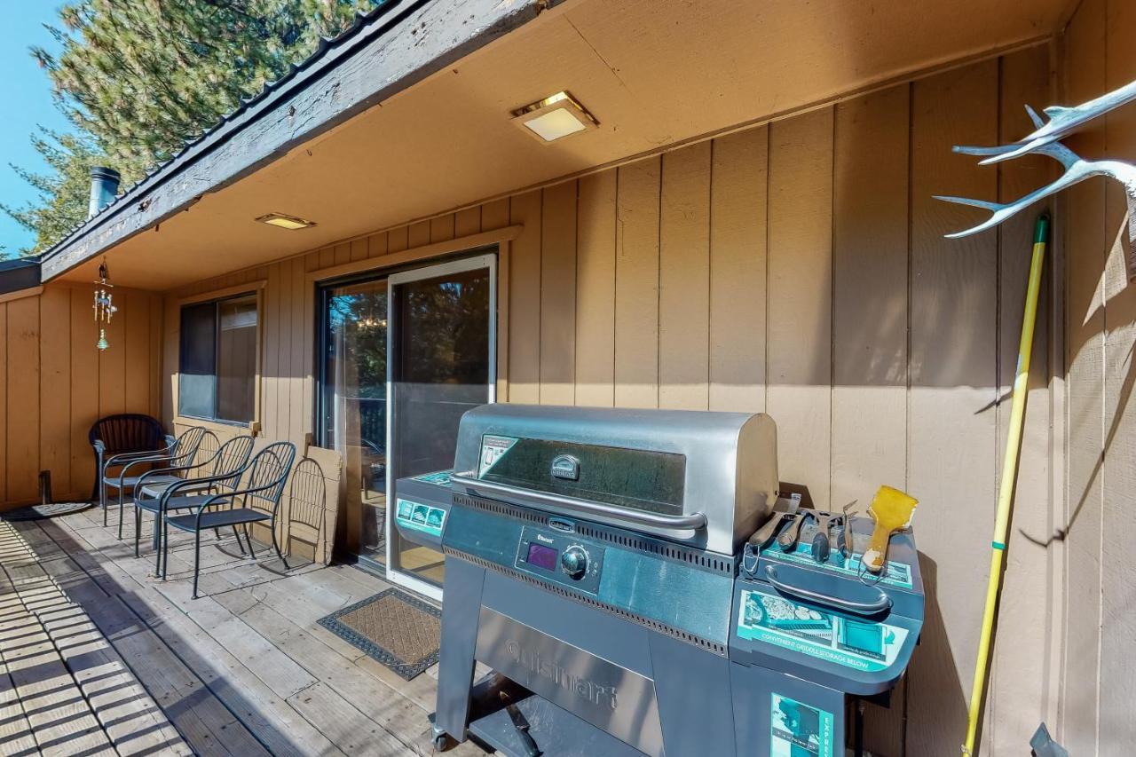 Sierra Swiss Chalet シェイバー・レイク エクステリア 写真