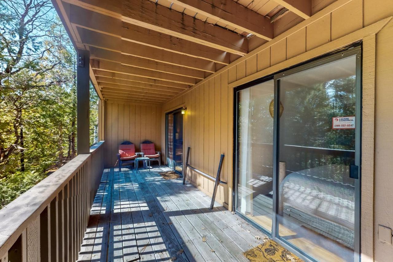Sierra Swiss Chalet シェイバー・レイク エクステリア 写真