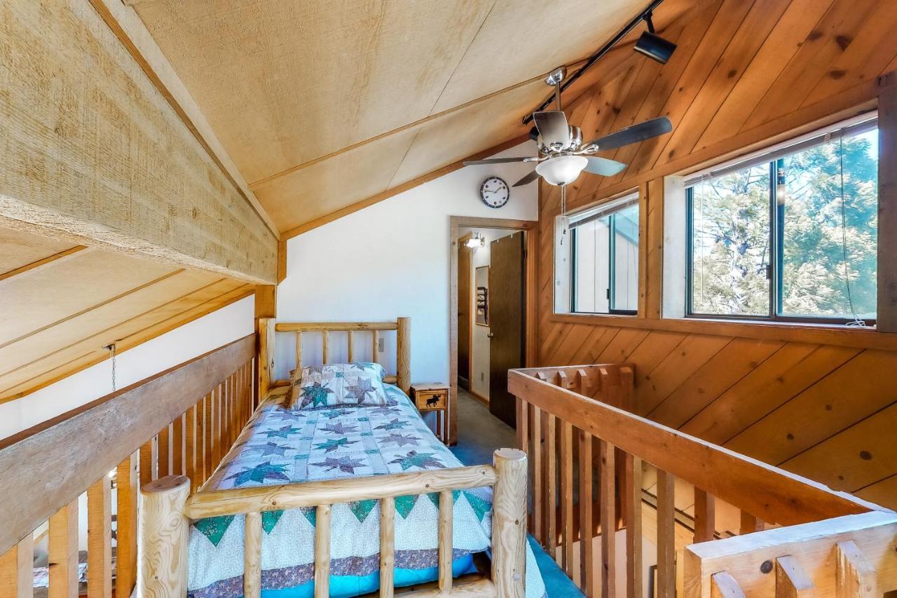 Sierra Swiss Chalet シェイバー・レイク エクステリア 写真