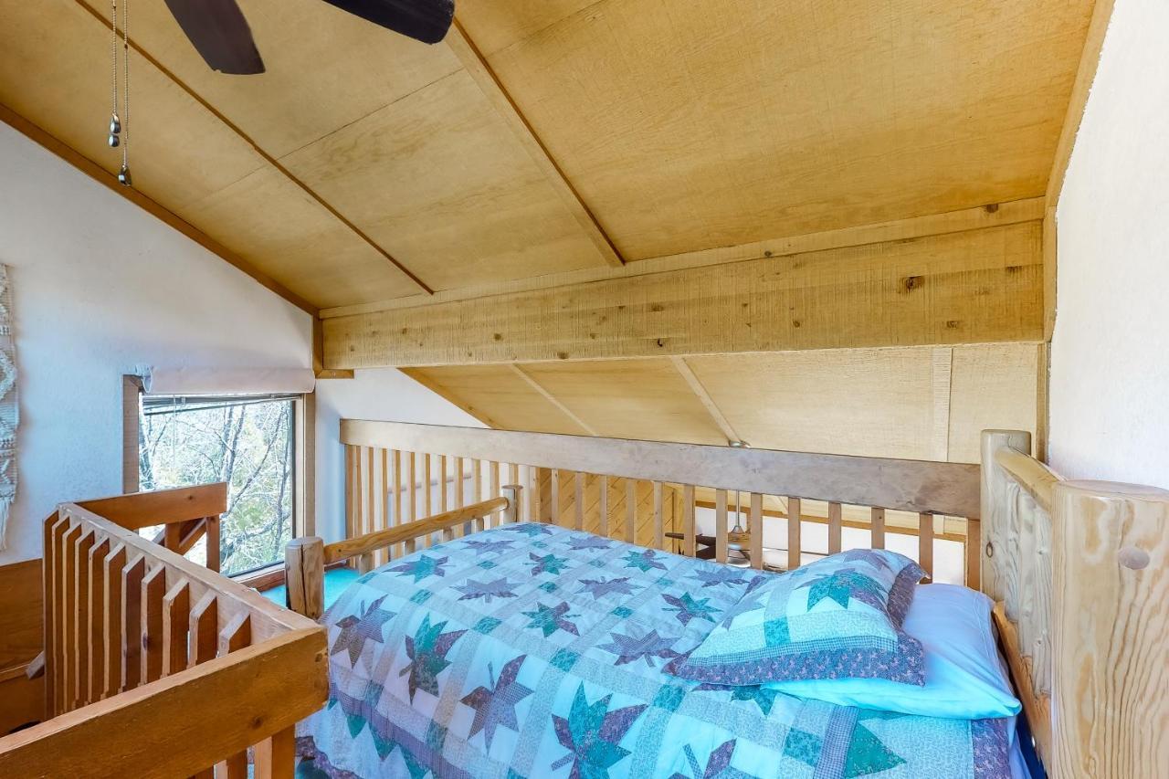Sierra Swiss Chalet シェイバー・レイク エクステリア 写真