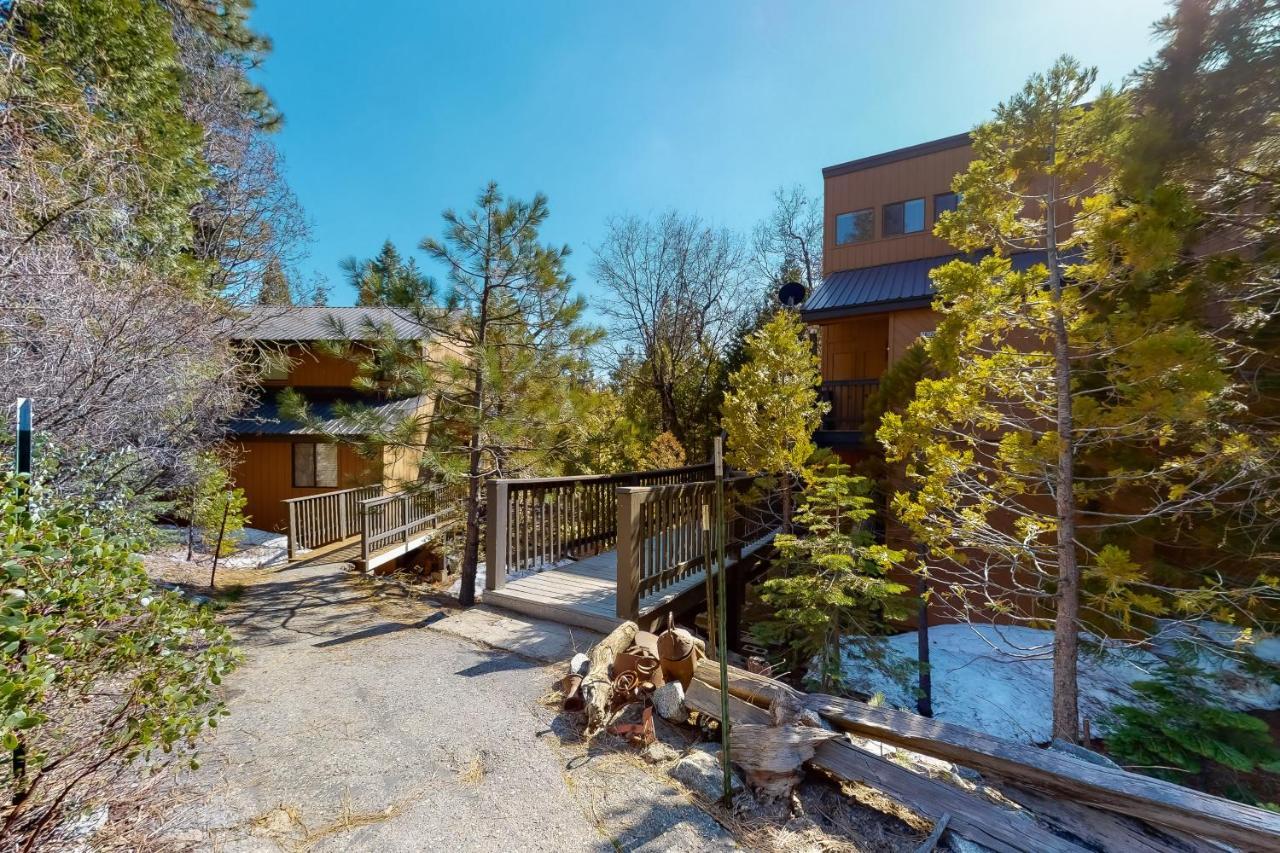 Sierra Swiss Chalet シェイバー・レイク エクステリア 写真